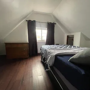 https://private-loft-5-min-away-from-lga.us-newyorkcity.com