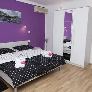 Sabioncello Apartment